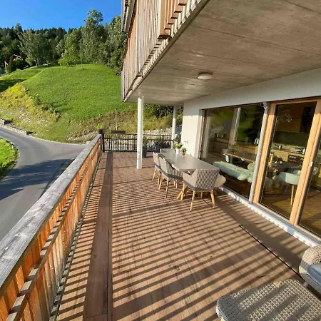 Zauberhafte Weitsicht Zum Verweilen Und Geniessen